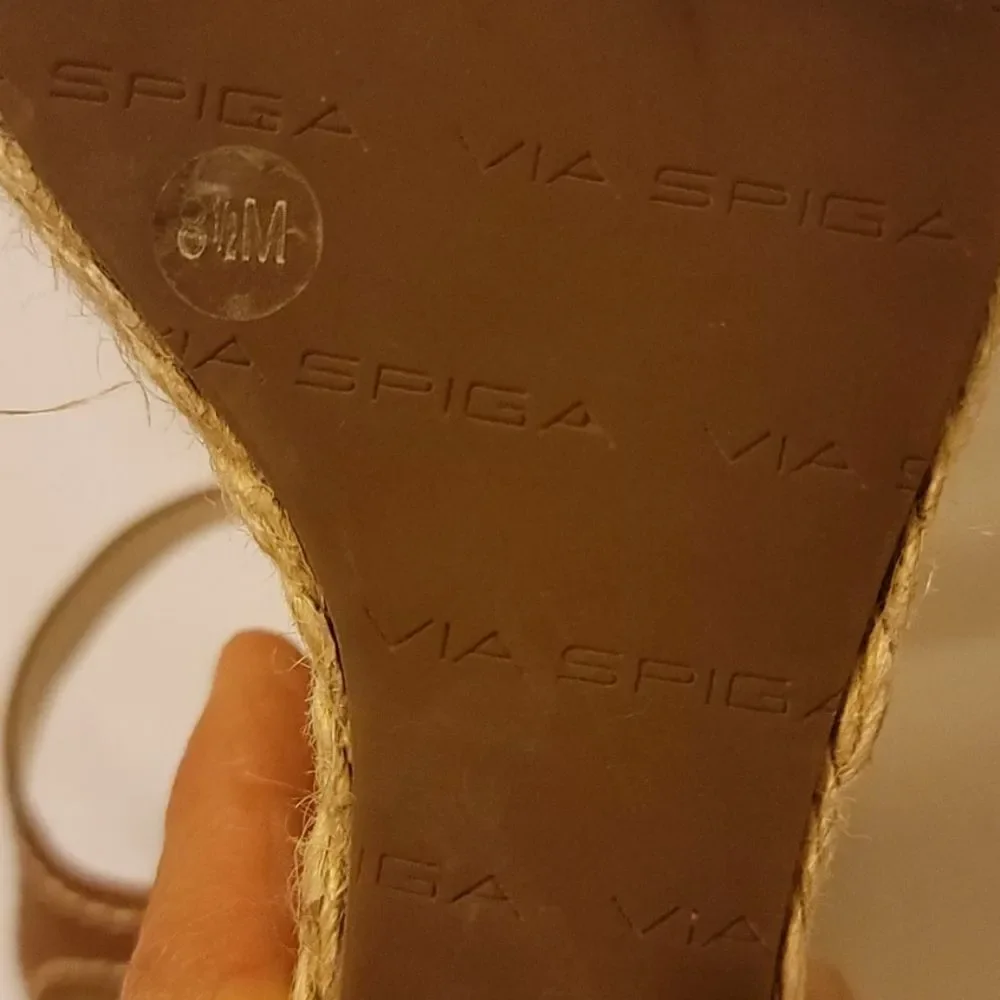 Vía‎ espiga espadrilles wedges size 8. 5